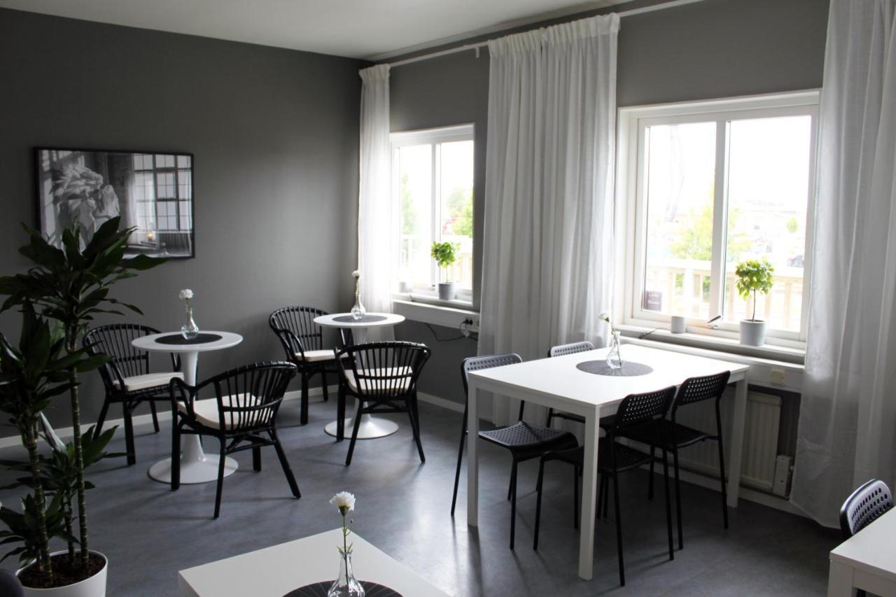 De la Gardie Park Vandrarhem Hostel Lidköping Buitenkant foto